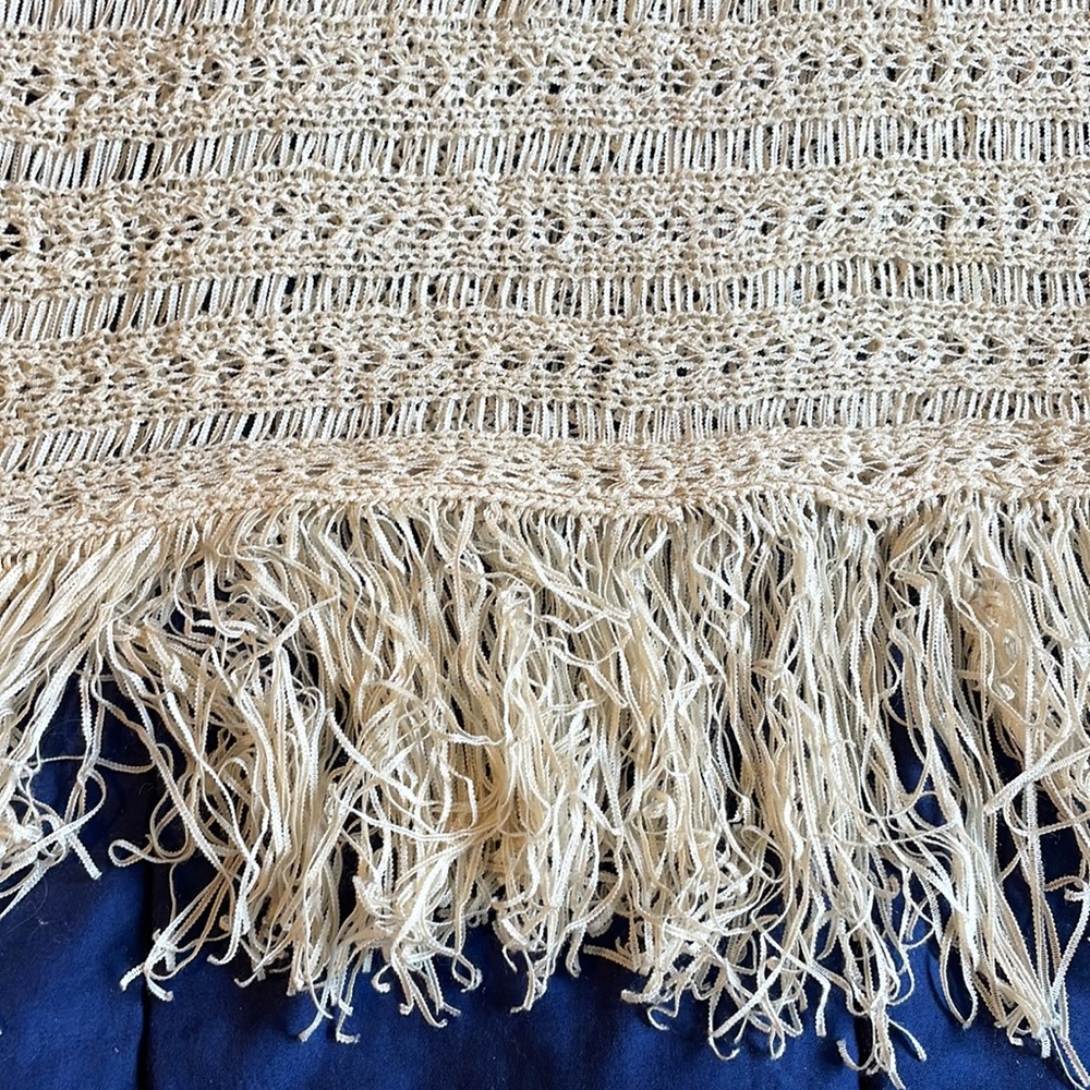 Fringed Top - Picture 3 of 6
